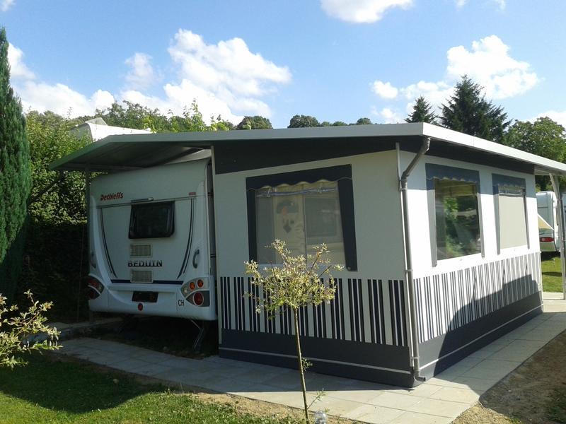 Deluxe (Zelt mit Giebelförmigem Carport)