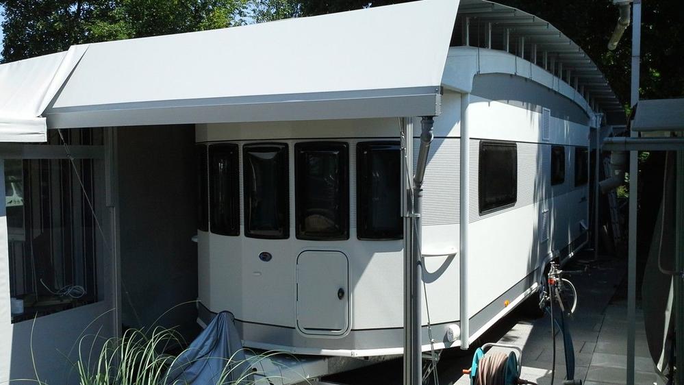 Wohnwagen-Schutzdach