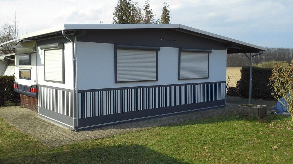 Holzzelt Weekend mit begehbarem Dach und Vorbaurolladen